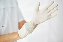 Бросивший пациента ради секса анестезиолог избежал наказания