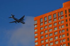 Жителей Новой Москвы перепугал низколетящий грузовой самолет