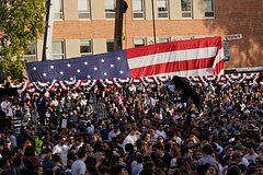 Американские избиратели высказались о женщине-президенте США