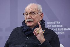 Михалков призвал каждого россиянина отслужить в армии