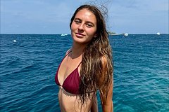 Украинская теннисистка показала фигуру в откровенном бикини