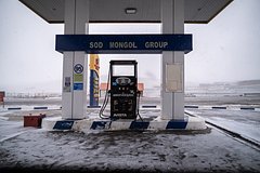 В страдающую от дефицита страну прибыли вагоны с российским бензином